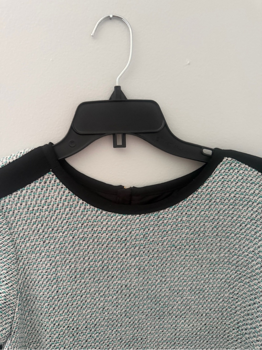 Banana Republic Short-Sleeve Sheath textured Dress Teal accents Black Trim 12 - Picture 2 of 11